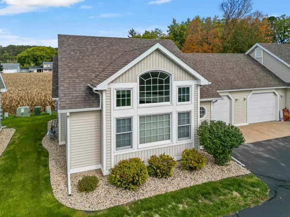 1115 Warner St, Black Earth, WI 53515