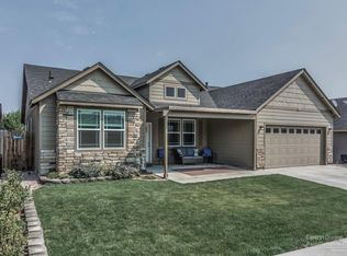 2419 NW Greenwood Ave, Redmond, OR 97756