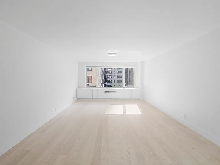 920 Park Ave #3D — Photo 3