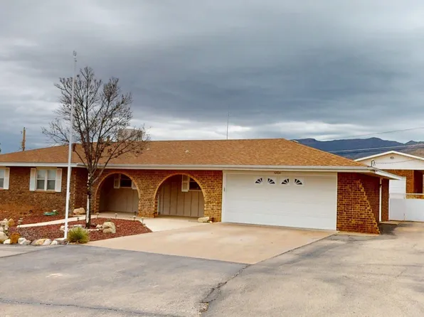 1204 S Canyon Pl, Alamogordo, NM 88310