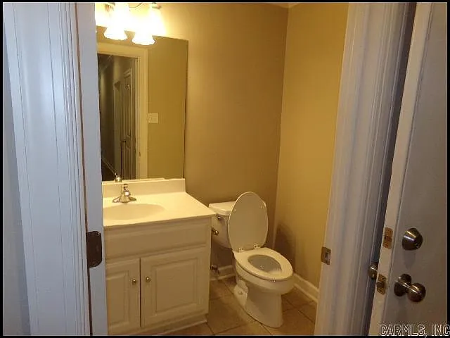 31 Bristol Ct — Photo 12