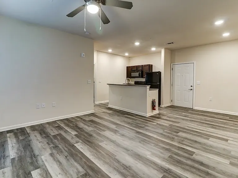 West Way I Apartments — Photo 12
