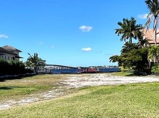 12476 Riverside Dr, Fort Myers, FL 33919