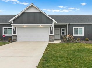 7468 Cinarcy St, Caledonia, MI