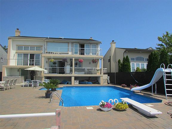 3rd image of 2868 Lee Pl