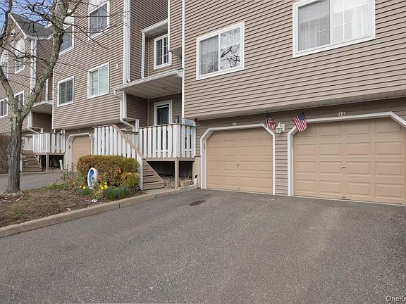 2nd image of 42 Eagle Ridge Way