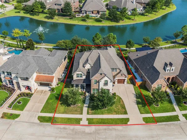 9917 Easton Sky Ln, Cypress, TX 77433