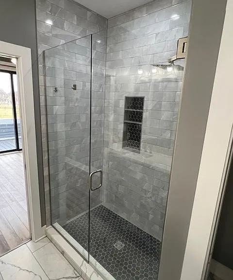 2056 N Park Ave — Photo 25