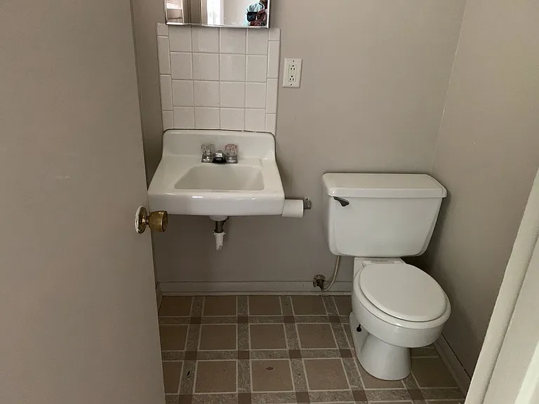 801 S Maguire St — Photo 9