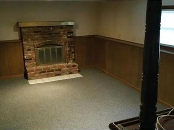 5th image of 11818 W 72nd St