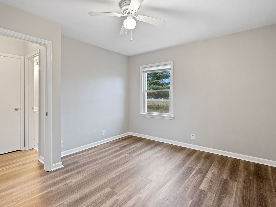 1st image of 2912 Abigail Dr APT 4