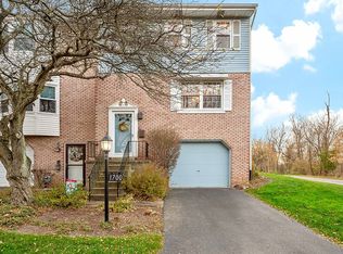 1700 Parsonage Ln, Bethel Park, PA 15102