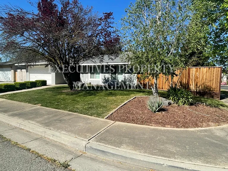 3341 El Dorado Ct — Photo 2