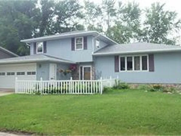 2733 22nd Ave N, Fort Dodge, IA 50501