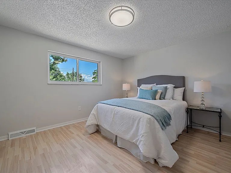 9568 W 56th Pl — Photo 7