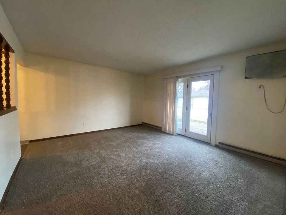 Parkview Apartments 411 W 1st St Grimes IA Zillow