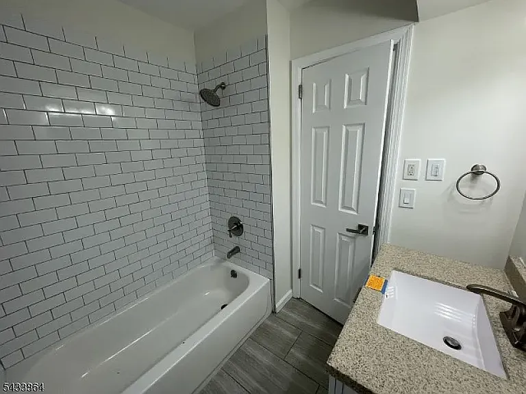 523 Columbia Ave #1 — Photo 11