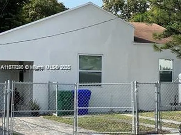 2537 SW 10th St, Miami, FL 33135
