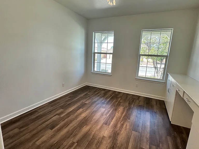 Acadia Ct — Photo 1