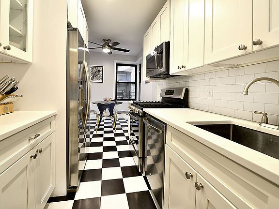 5th image of 3424 82nd St APT 2F