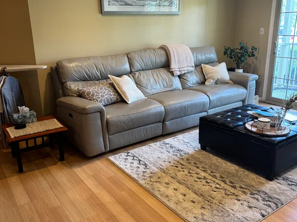 (undisclosed Address), East Brunswick, NJ 08816