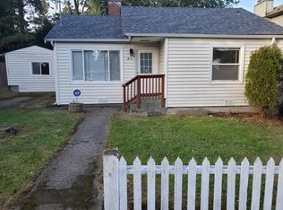 916 NE 114th St, Seattle, WA 98125