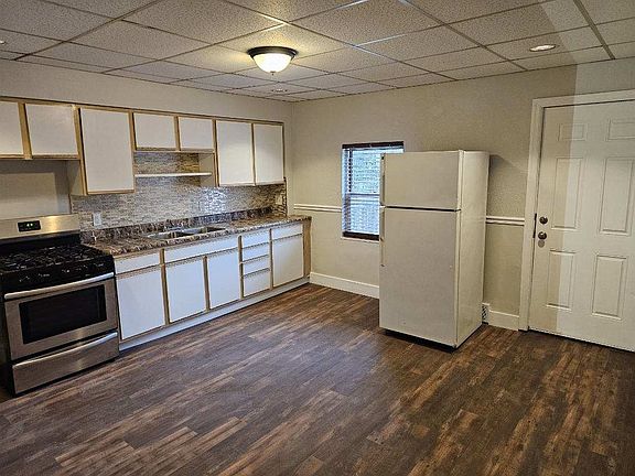 2nd image of 316 McMasters Ave