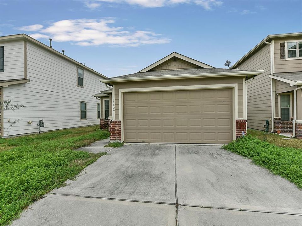 1st image of 12026 Helvick Crescent Ave