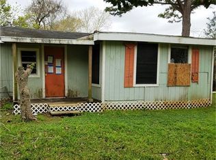 4702 10th St, Bacliff, TX 77518