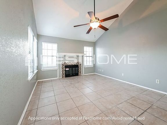 3rd image of 10348 Chelmsford Dr