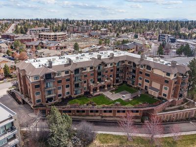 363 SW Bluff Dr #403, Bend, OR, 97702