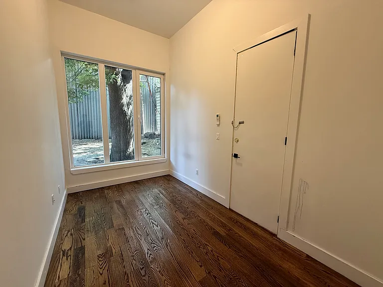 116 Seigel St #2 — Photo 14