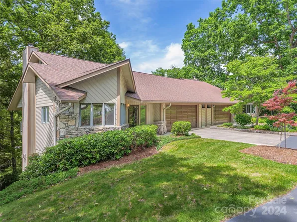 2201 Timber Pl #1, Asheville, NC 28804
