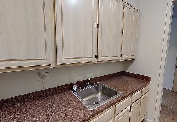 4th image of 208 W 119th St APT 3K