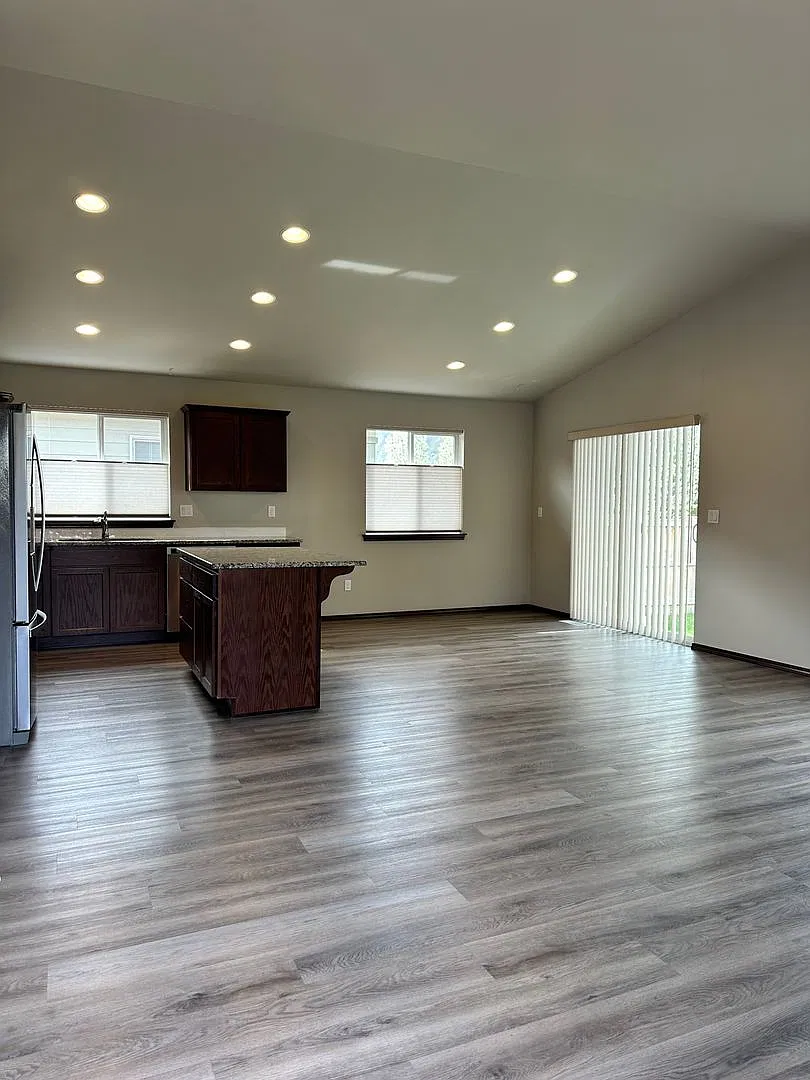 Dream Home in East Wenatchee! — Photo 3