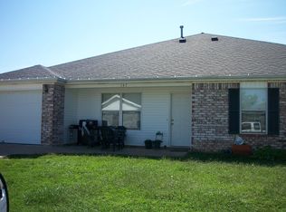 147 S Killdeer Dr, Farmington, AR 72730