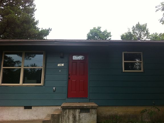 3rd image of 1867 W Custer Ln