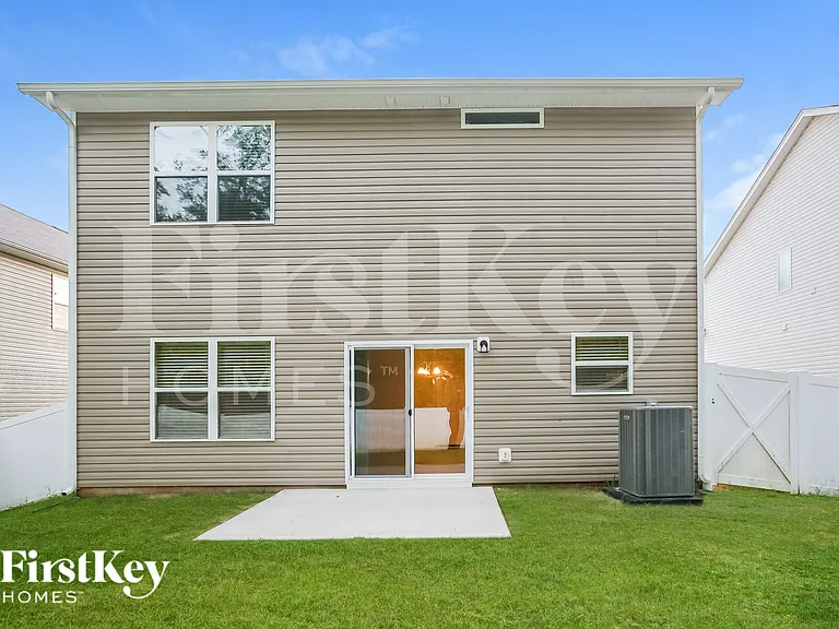 9534 Hamel St — Photo 14
