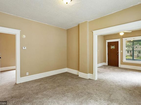 2nd image of 846 22nd Ave SE