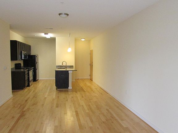 2nd image of 908 Perry St APT 213
