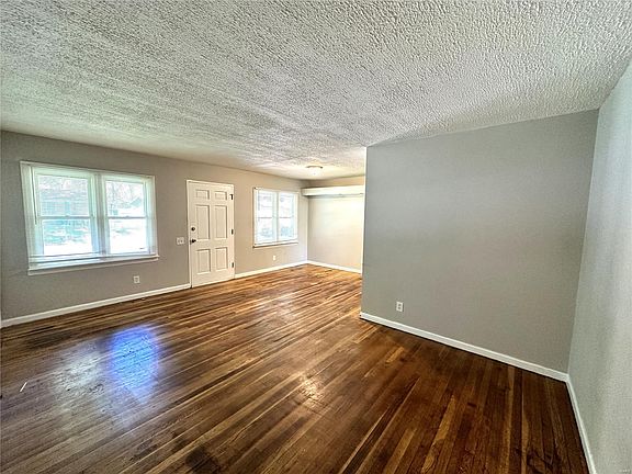 5th image of 11722 Criterion Ave
