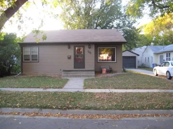 607 N Saratoga Ave, Cherokee, IA 51012