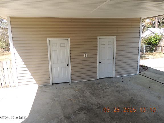 5th image of 1403 Clifton Rd