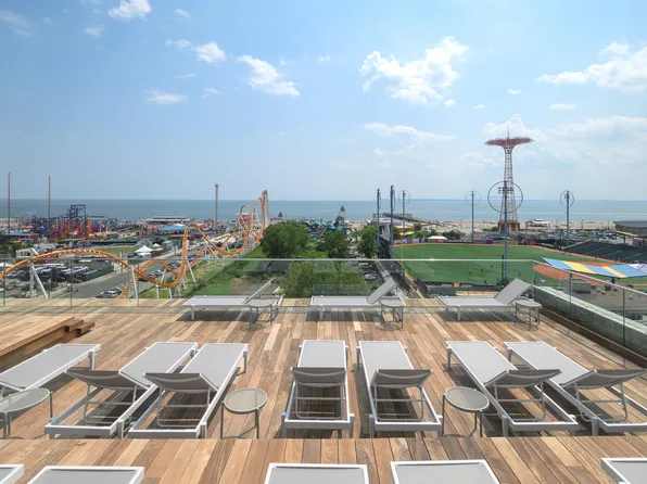 1515 Surf Avenue image 14 of 29