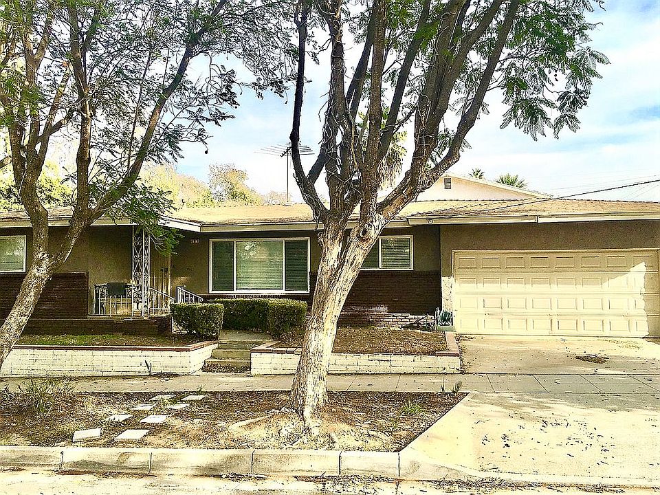 402 E 4th St, Corona, CA 92879 | Zillow