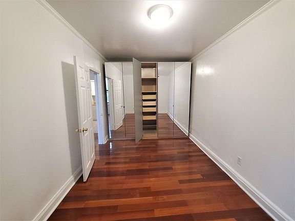 5th image of 609 Grand St Penthouse A