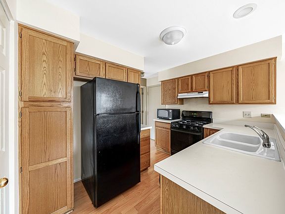 2nd image of 632 Stone Brook Ct