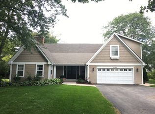 1106 Delles Rd, Wheaton, IL 60189