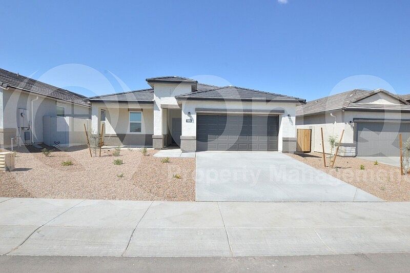 1st image of 1026 W Laredo St