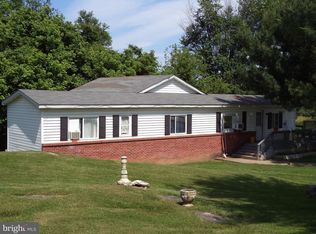 153 Cardinal Knoll Ln, Shenandoah Junction, WV 25442